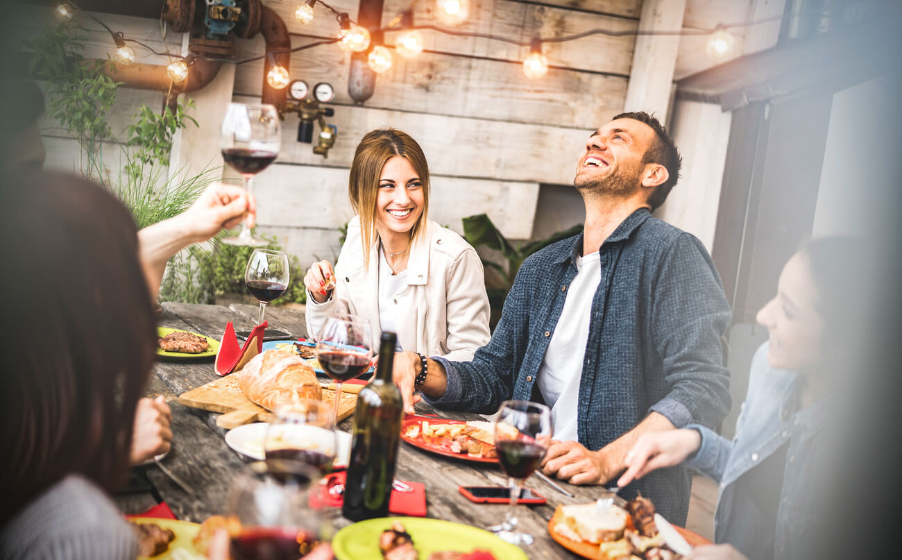 Die Terrasse als ökologisches Freiluftwohnzimmer, das Bmabuskontor beantwortet hierzu die gängigsten Fragen.