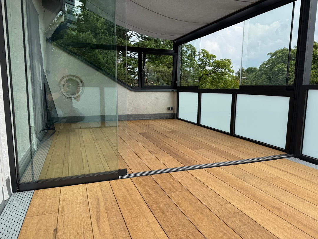 Die Naturhelle Bambusdiele Cristobal aus der Serie Closed decking.