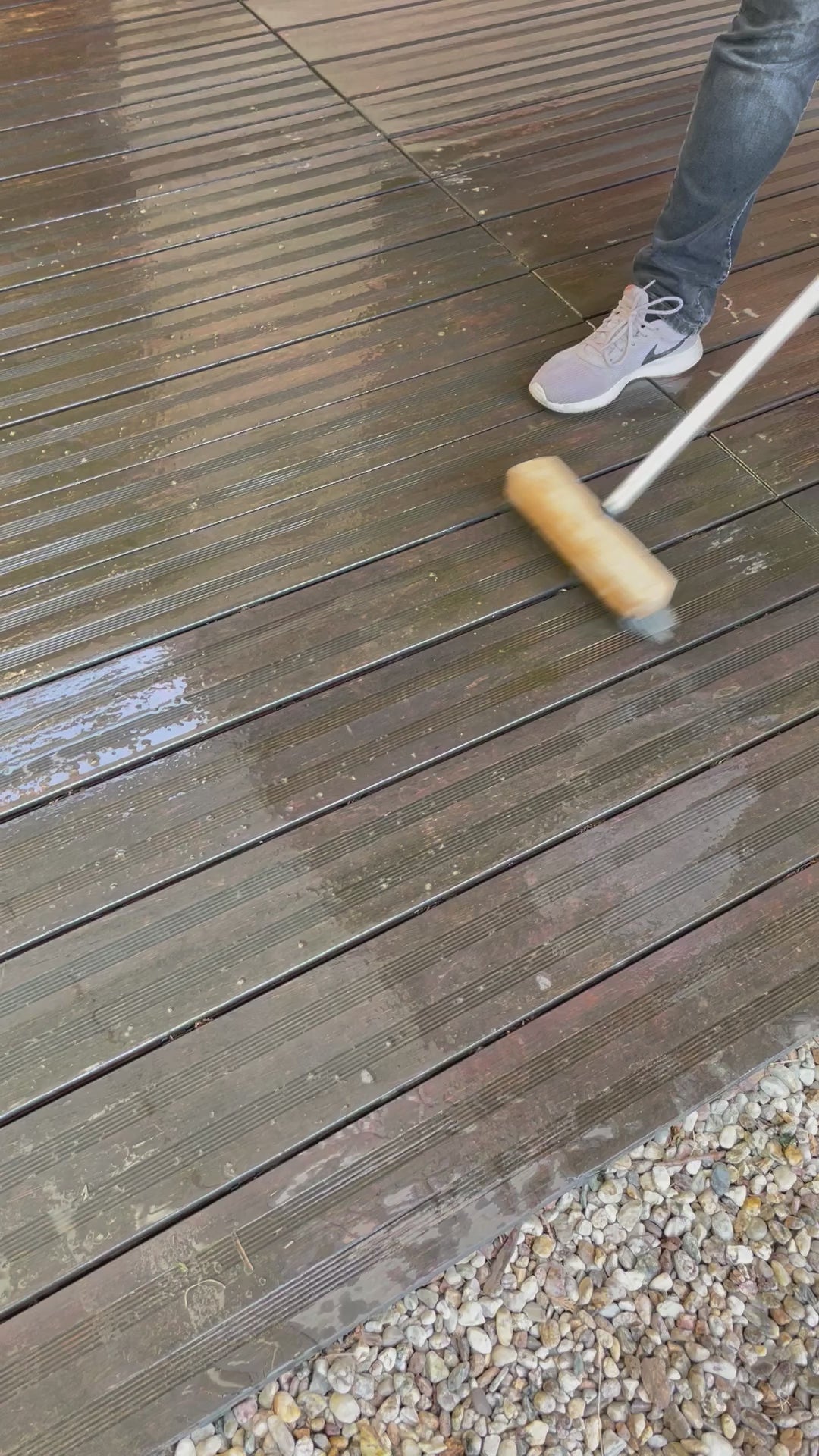 Die Verwendung des Carbid-Silizium-Besenkopf. Terrassen Reinigungsbürste.