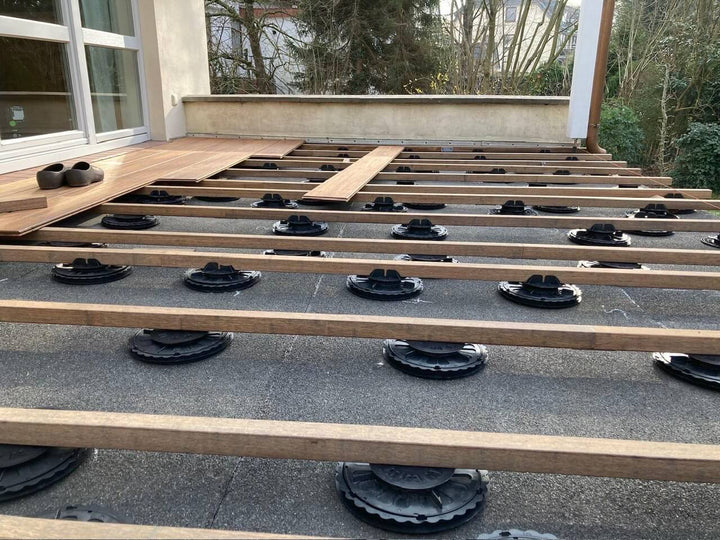 Ein Anwendungsbeispiel für die Montage von Terrassenlager.