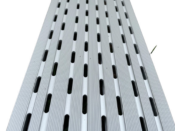 AMBOOO Aluminium Terrassendielen Drainage.